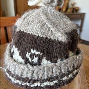 Handmade coast Salish, authentic Cowichan hat toque 100% Wool